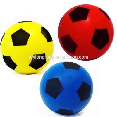 Kids Outdoor Playing Pu Coated 32 Panel Foam Football Children's Playing Ball